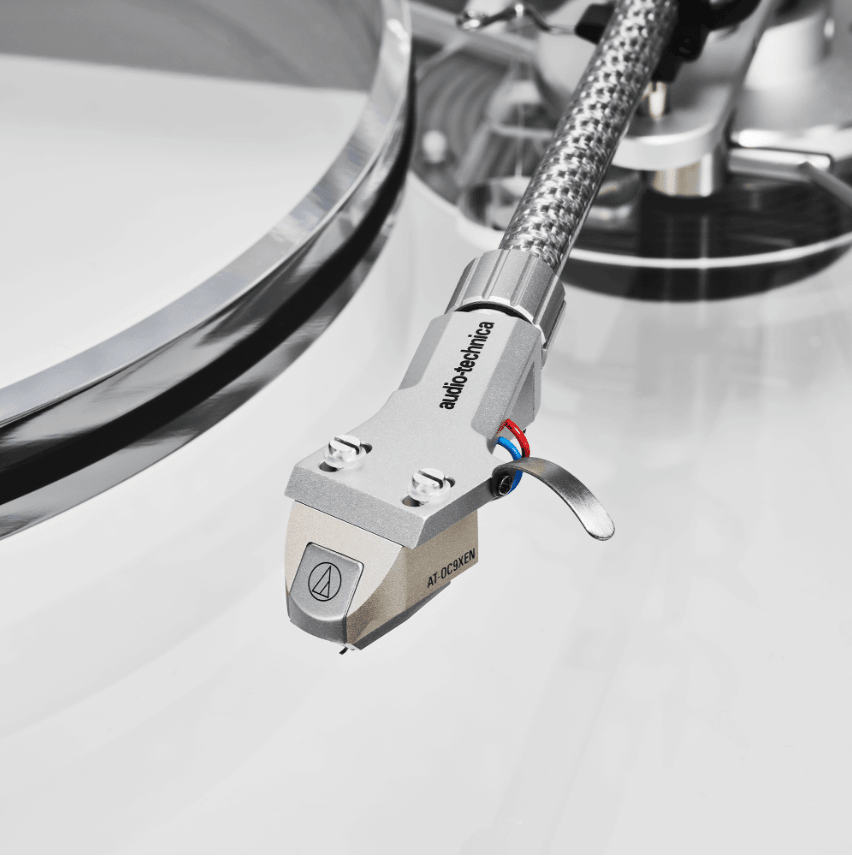 Audio Technica AT-LPA2 Belt Driven Turntable