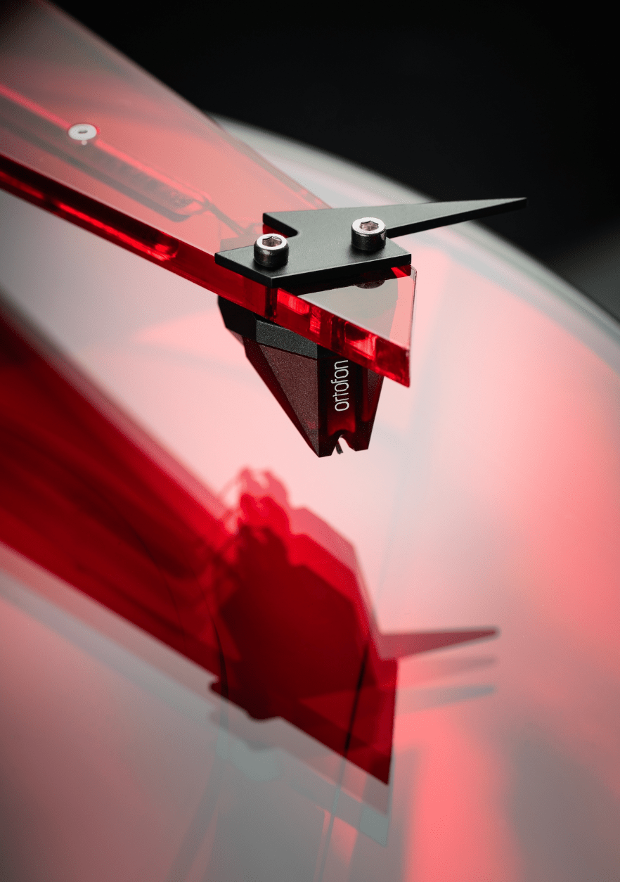 ProJect AC/DC Special Edition Turntable with Ortofon Red Cartridge