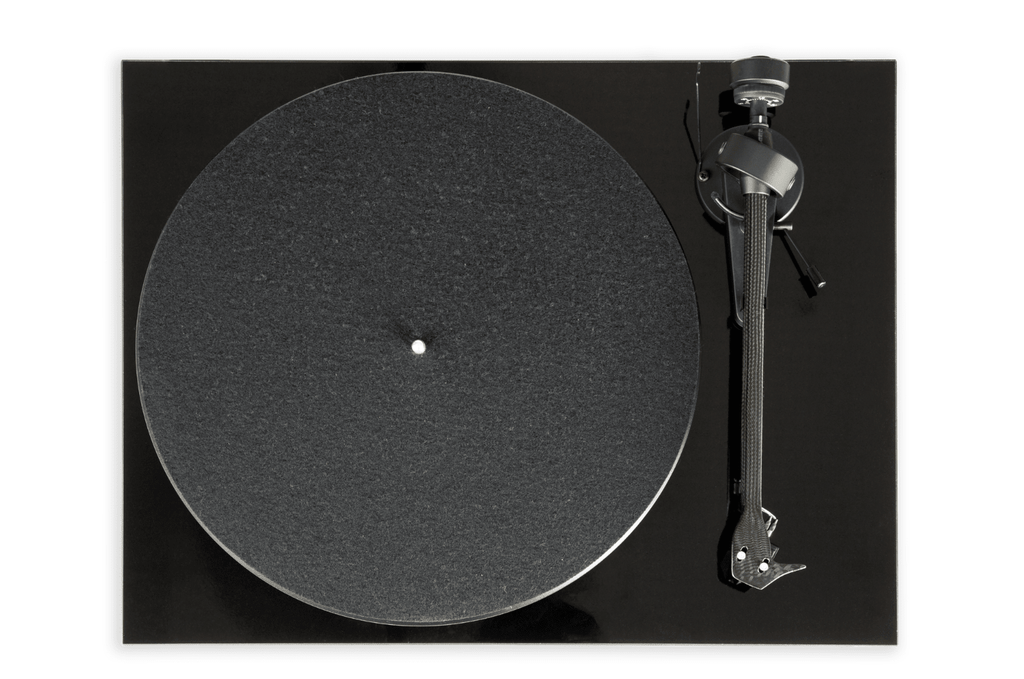 ProJect Debut Carbon Classic Turntable with Ortofon 2M Red