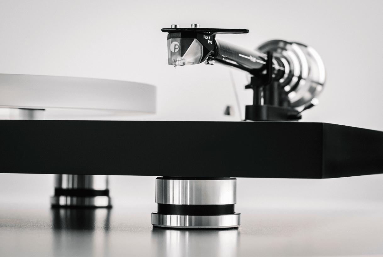 ProJect Debut Reference 10 Turntable with Pick it PRO B Cartridge