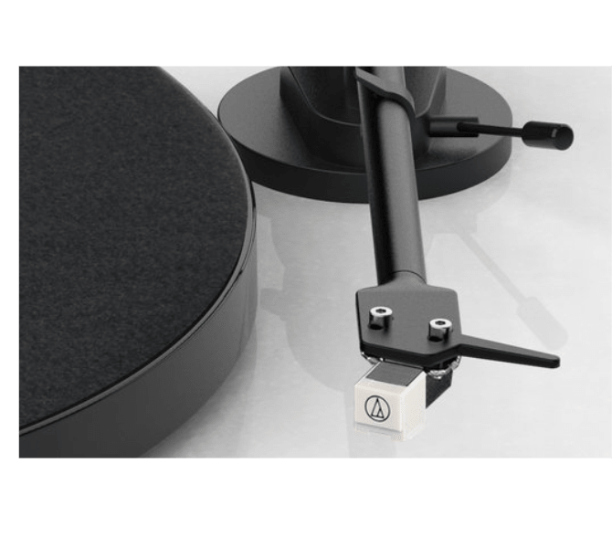ProJect E1 Phono Turntable in White With Audio Technica AT2600L Cartridge
