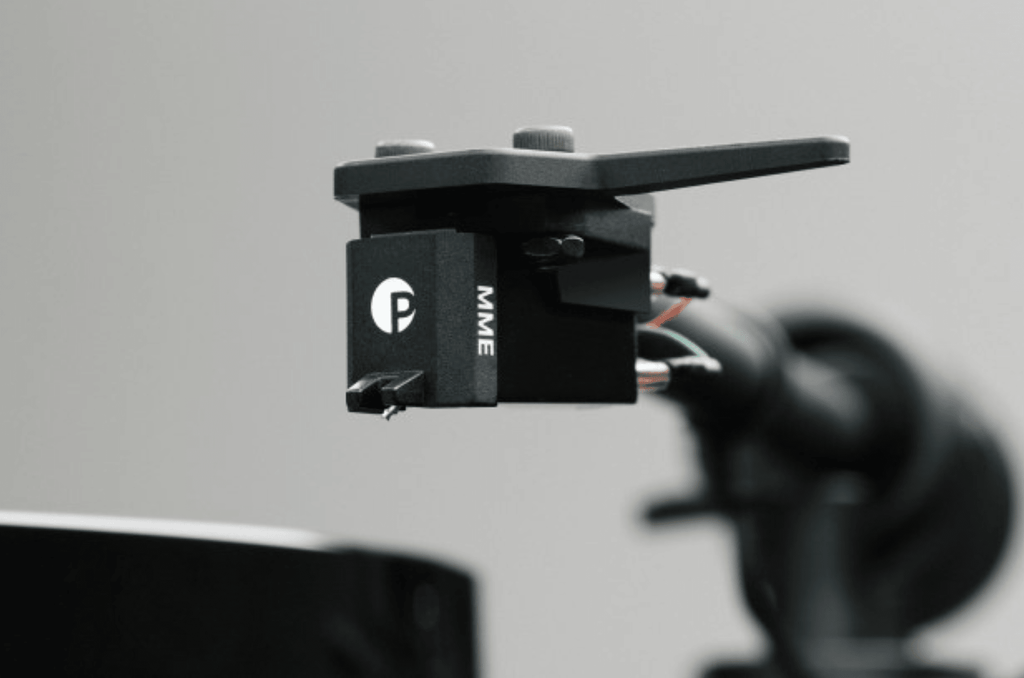 ProJect E1.2 Turntable with Pick It MM E Cartridge