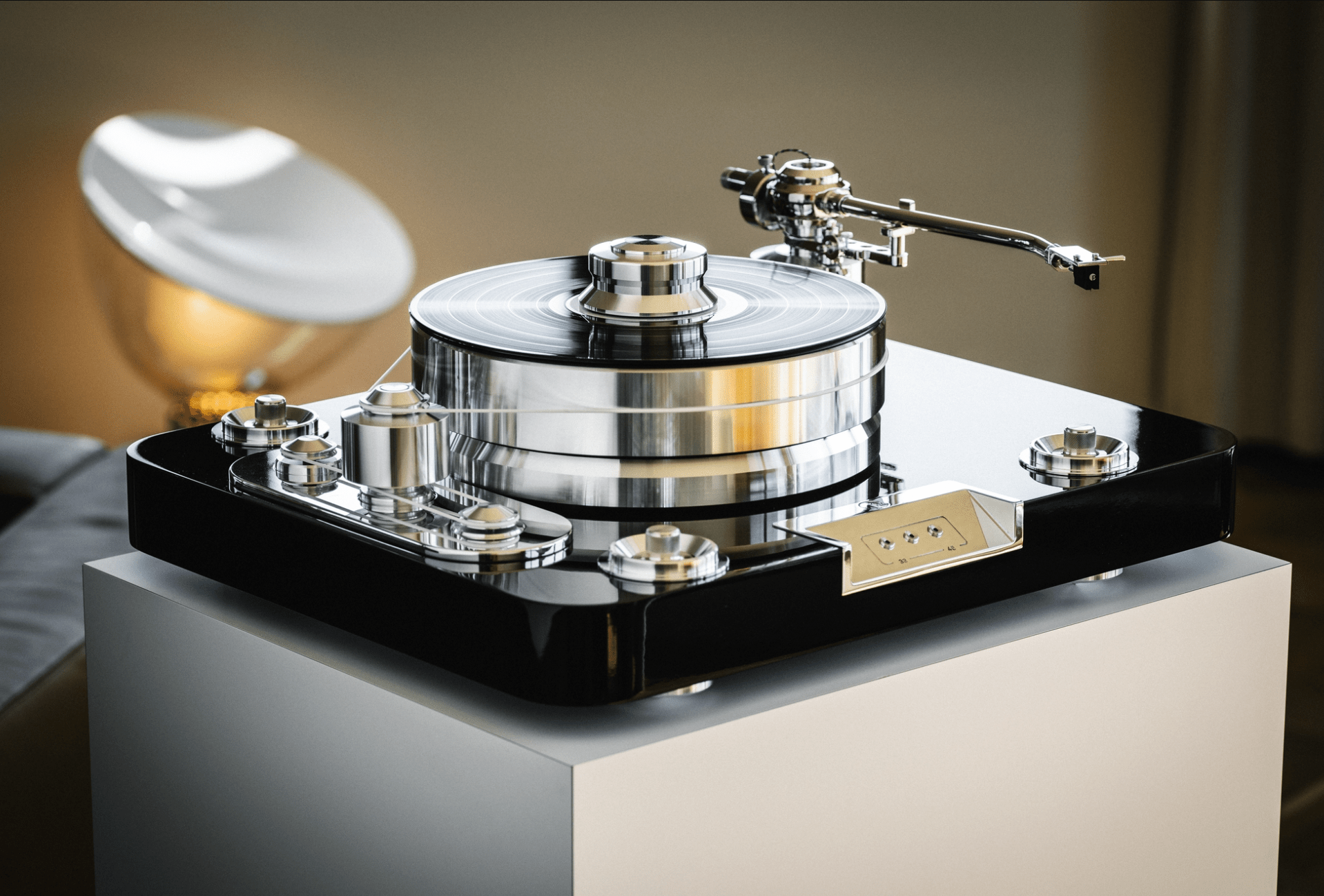 ProJect Signature 12.2 Turntable