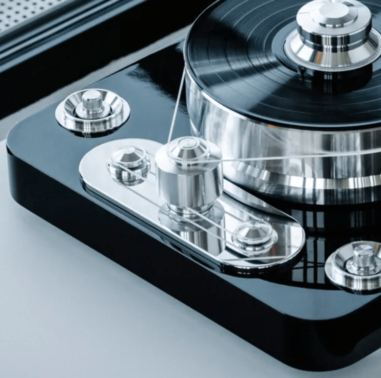 ProJect Signature 12.2 Turntable