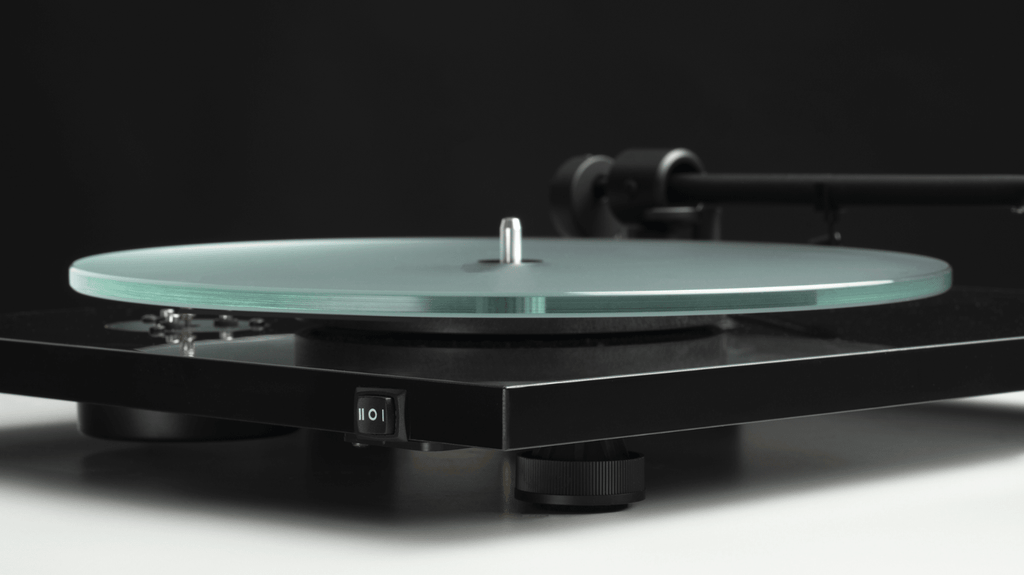 ProJect T1 EVO Phono Turntable with Ortofon OM 10 Cartridge