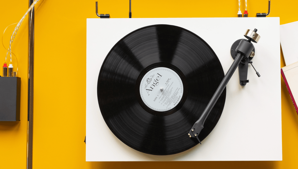 ProJect T2 Super Phono Turntable with Ortofon 2M Red Cartridge
