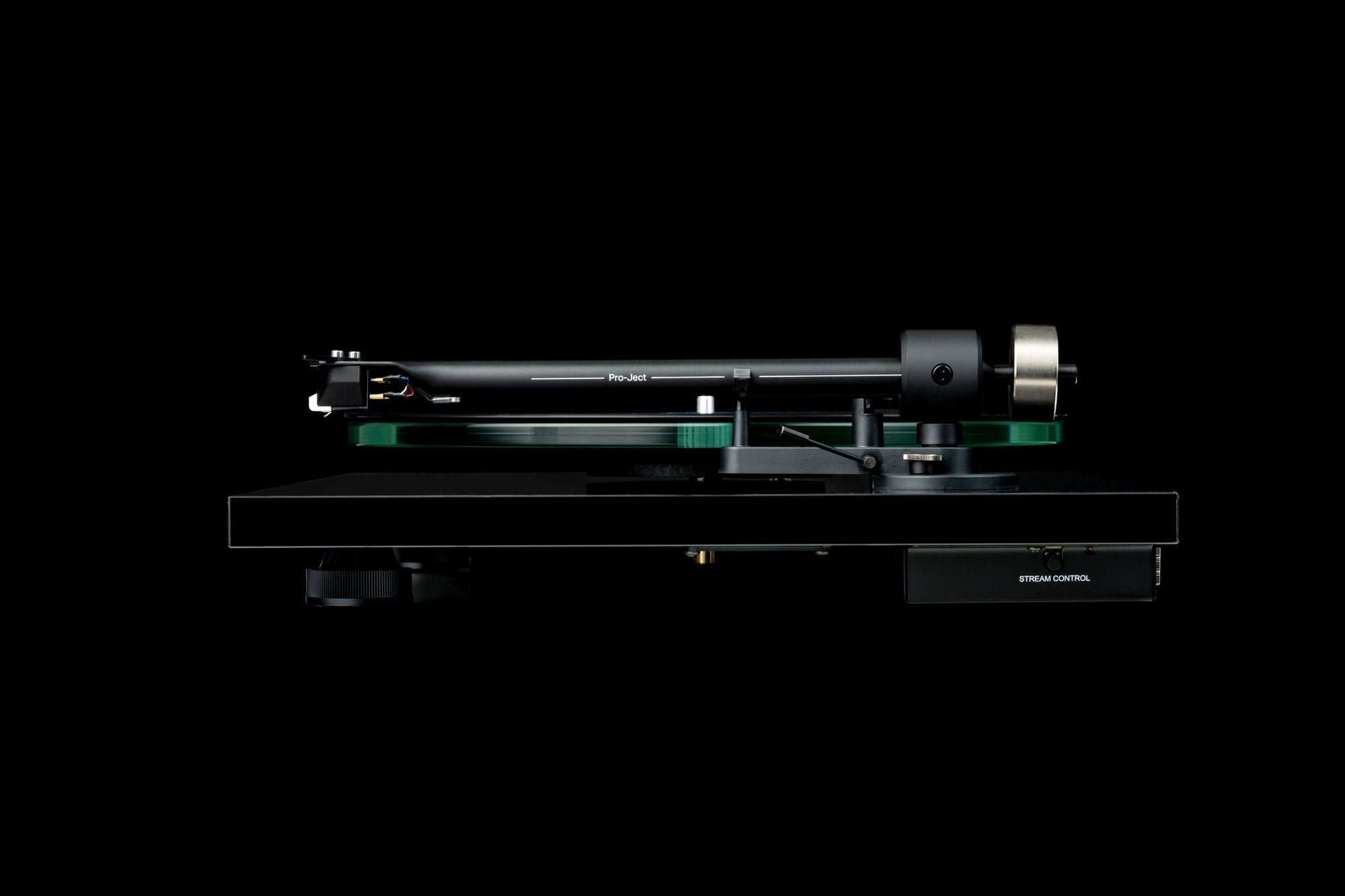 ProJect T2 W Streaming Turntable with Ortofon 2M Red Cartridge