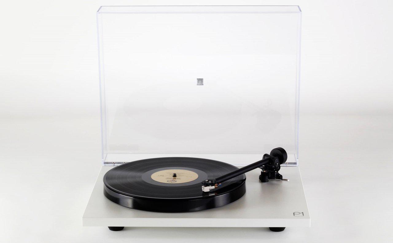 Rega Planar 1 Turntable in Matt White