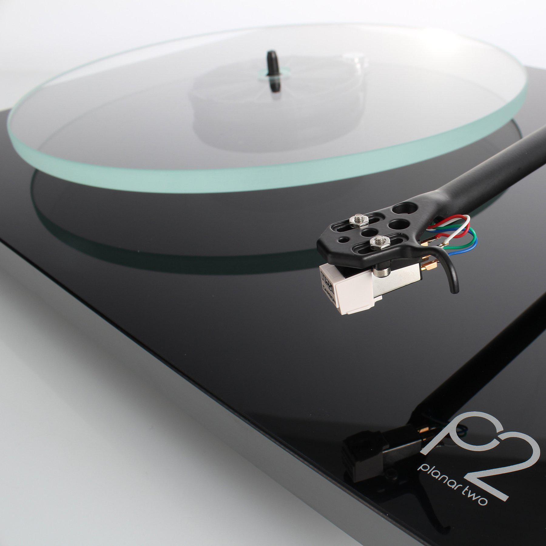 Rega Planar 2 Turntable Gloss Black
