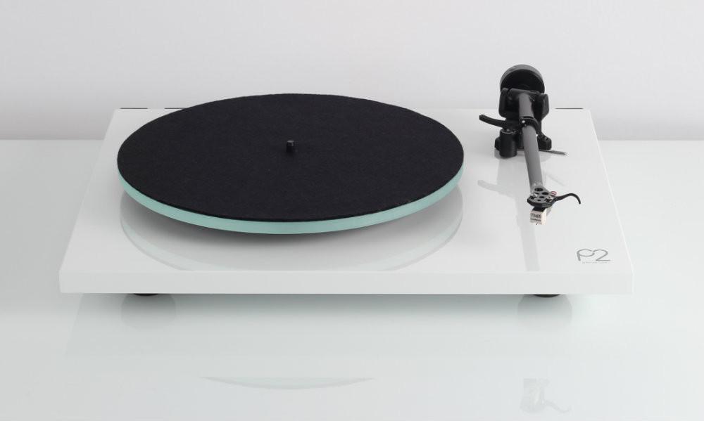 Rega Planar 2 Turntable - Gloss White