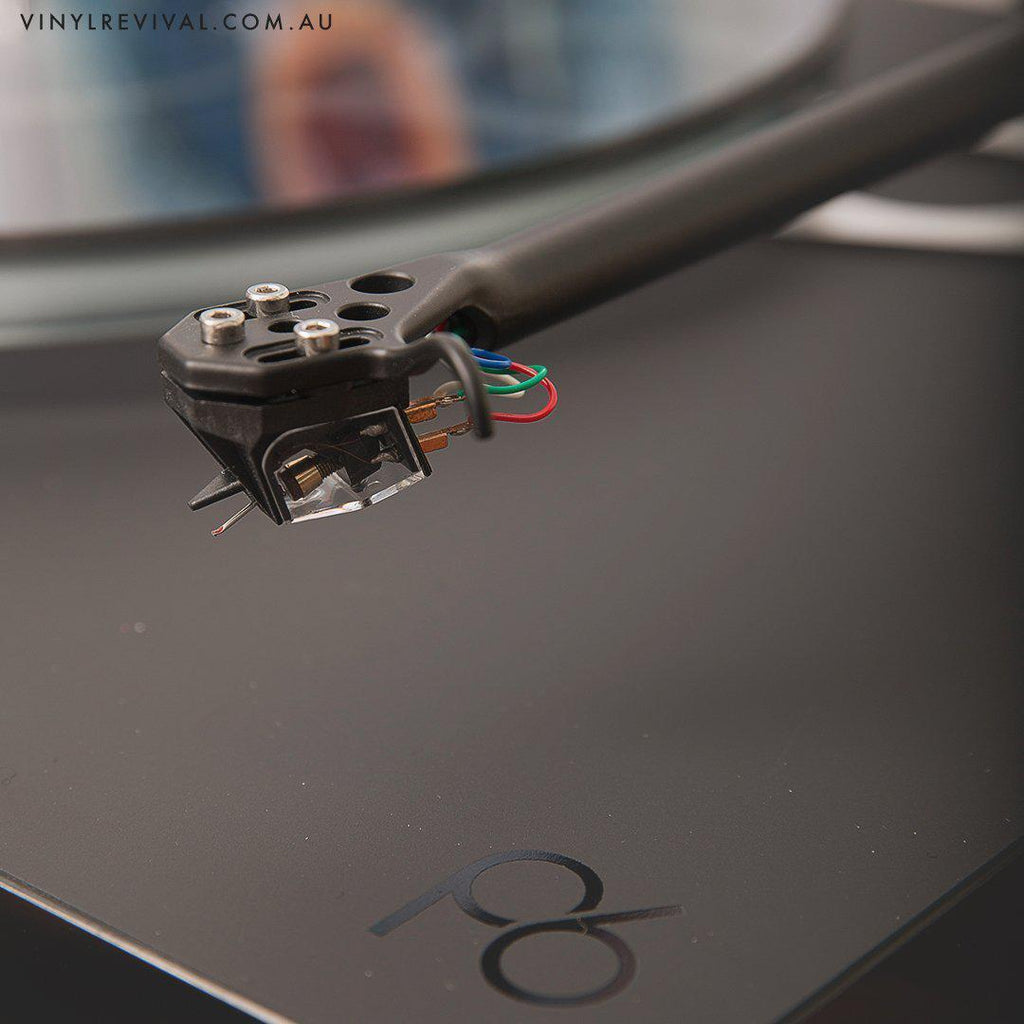 Rega Planar 6 Turntable with Ania MC Cartridge