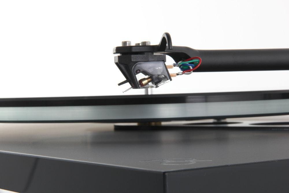 Rega Planar 6 Turntable with Exact Cartridge