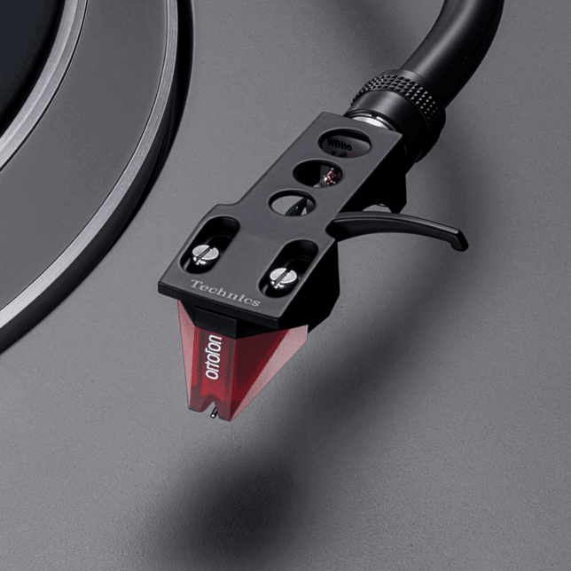 Technics SL-1500CS Delta Sigma Premium Class Direct Drive Turntable